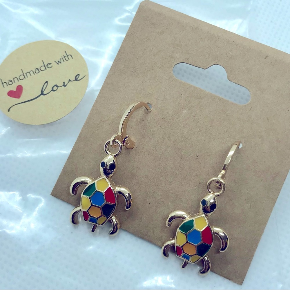 Home made Earrings. Bundle and save 😍